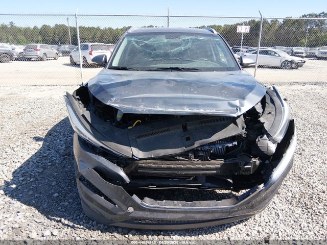 KM8J33A27GU178466 Hyundai Tucson Limited