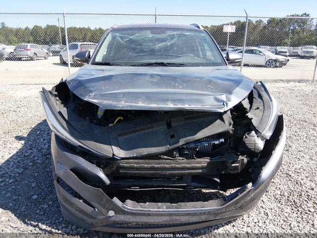 KM8J33A27GU178466 Hyundai Tucson Limited