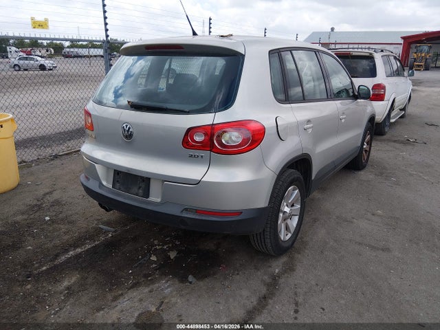 Aukcja sprzedaży 2010 Volkswagen Tiguan S, vin: WVGAV7AX7AW517686, numer aukcji: 44898453