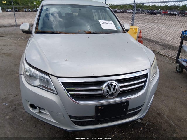 Aukcja sprzedaży 2010 Volkswagen Tiguan S, vin: WVGAV7AX7AW517686, numer aukcji: 44898453