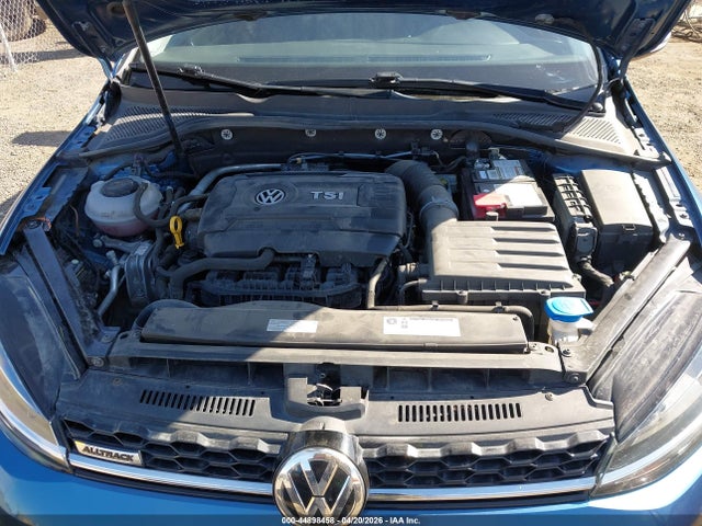 3VWM17AUXJM759033 Volkswagen Golf Alltrack Tsi S/tsi Se