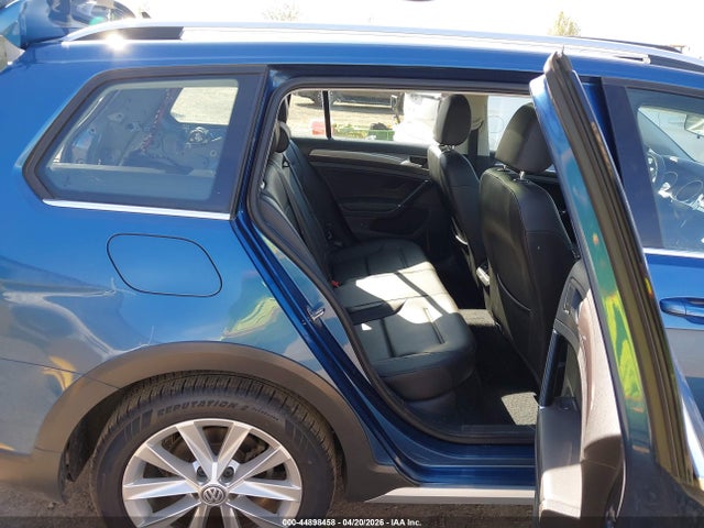 3VWM17AUXJM759033 Volkswagen Golf Alltrack Tsi S/tsi Se