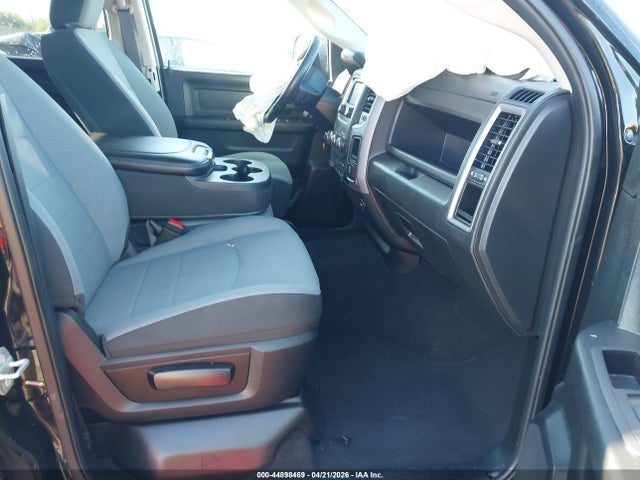 Продажа на аукционе авто 2023 Ram 1500 Classic Tradesman  4x4 5'7 Box, vin: 3C6RR7KG9PG647980, номер лота: 44898469