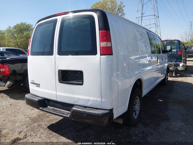 44898503 :رقم المزاد ، 1GCZGUCG9F1146483 vin ، 2015 Chevrolet Express 3500 Work Van مزاد بيع