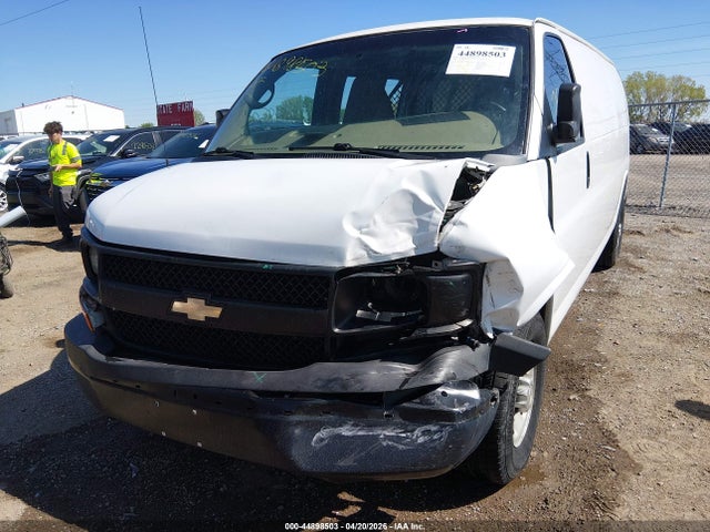44898503 :رقم المزاد ، 1GCZGUCG9F1146483 vin ، 2015 Chevrolet Express 3500 Work Van مزاد بيع