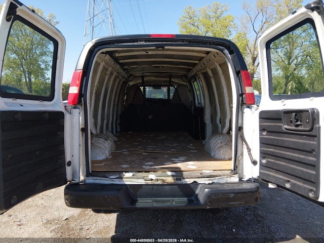 44898503 :رقم المزاد ، 1GCZGUCG9F1146483 vin ، 2015 Chevrolet Express 3500 Work Van مزاد بيع
