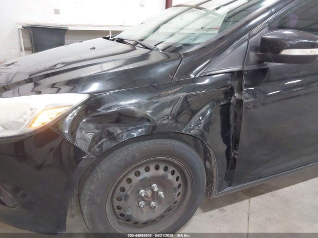 Ford FOCUS SE 2014 1FADP3K24EL187204 Image 6