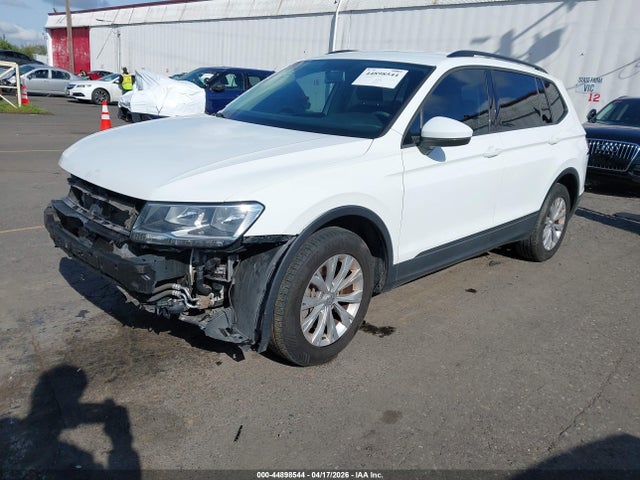 Продажа на аукционе авто 2019 Volkswagen Tiguan 2.0t S, vin: 3VV1B7AX7KM049880, номер лота: 44898544