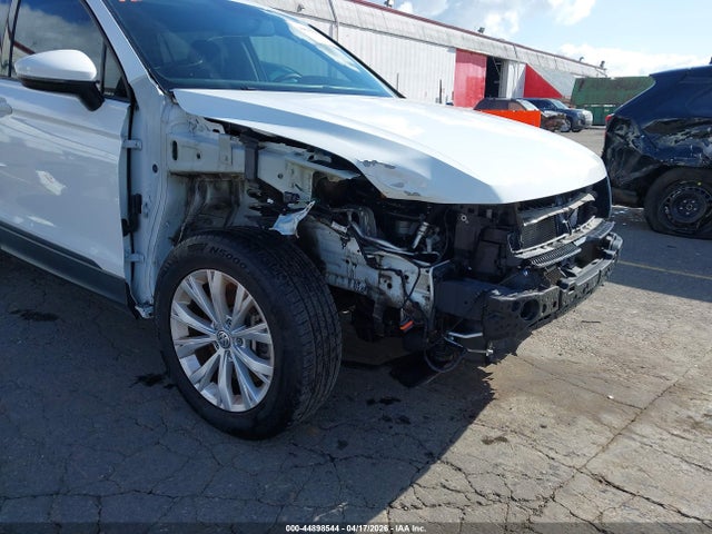 Продажа на аукционе авто 2019 Volkswagen Tiguan 2.0t S, vin: 3VV1B7AX7KM049880, номер лота: 44898544