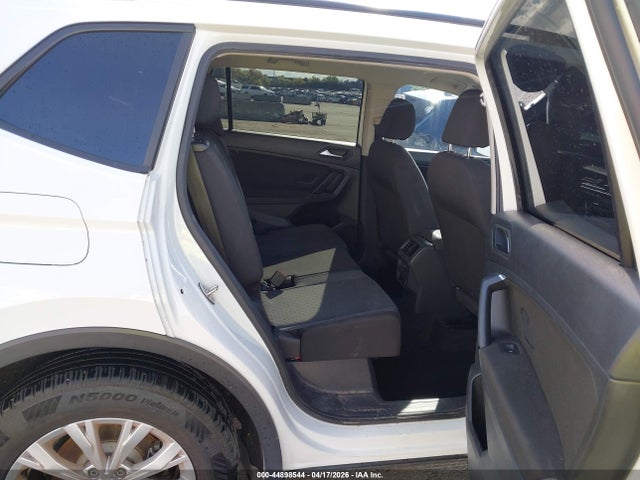 Продажа на аукционе авто 2019 Volkswagen Tiguan 2.0t S, vin: 3VV1B7AX7KM049880, номер лота: 44898544