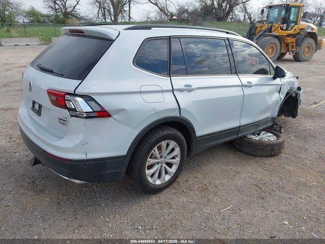 Продажа на аукционе авто 2018 Volkswagen Tiguan 2.0t S, vin: 3VV0B7AX0JM120136, номер лота: 44898553