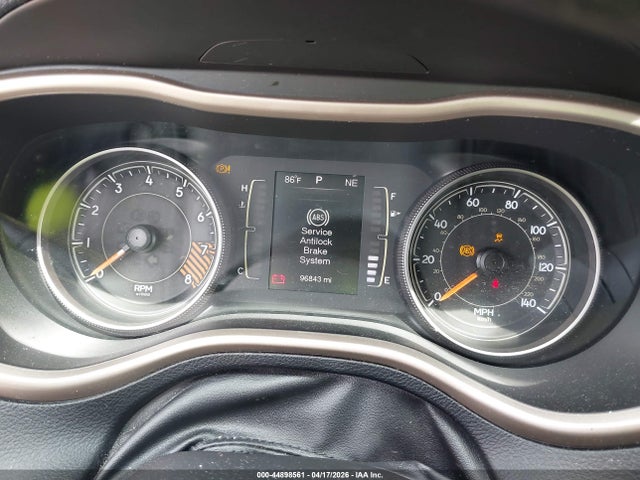 44898561 :رقم المزاد ، 1C4PJLCS0FW670048 vin ، 2015 Jeep Cherokee Latitude مزاد بيع