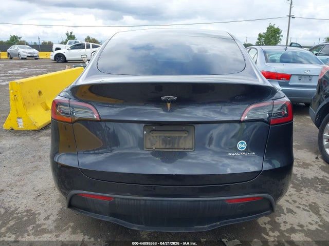 2024 Tesla Model Y Long Range Dual Motor All-wheel Drive მანქანა იყიდება აუქციონზე, vin: 7SAYGDEE4RF073772, აუქციონის ნომერი: 44898568