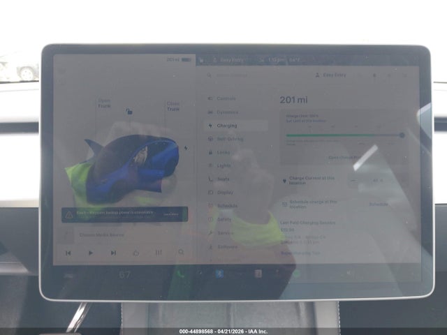 2024 Tesla Model Y Long Range Dual Motor All-wheel Drive მანქანა იყიდება აუქციონზე, vin: 7SAYGDEE4RF073772, აუქციონის ნომერი: 44898568