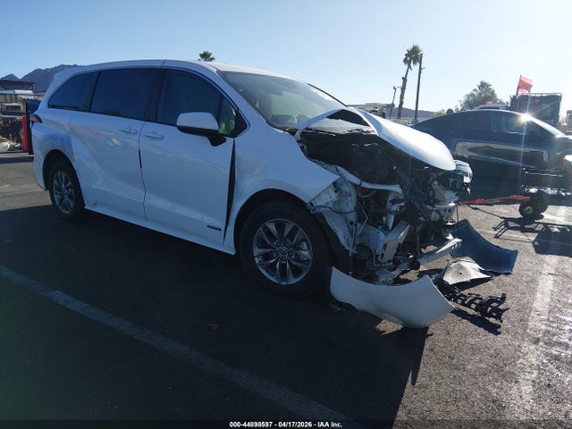 Продаж на аукціоні авто 2021 Toyota Sienna Le, vin: 5TDKRKEC5MS034449, номер лоту: 44898597