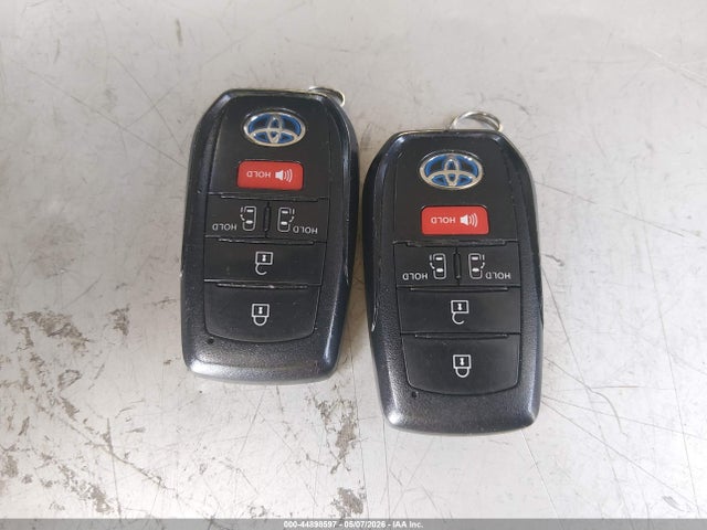 Aukcja sprzedaży 2021 Toyota Sienna Le, vin: 5TDKRKEC5MS034449, numer aukcji: 44898597