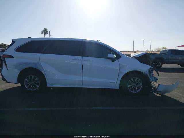 Aukcja sprzedaży 2021 Toyota Sienna Le, vin: 5TDKRKEC5MS034449, numer aukcji: 44898597