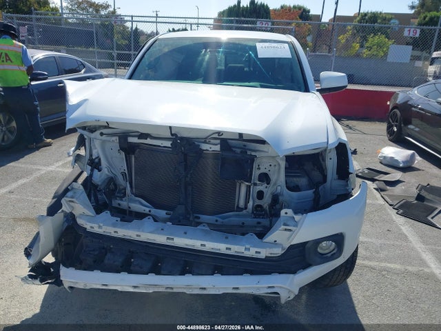 5TFAX5GN3LX176423 Toyota Tacoma Sr5