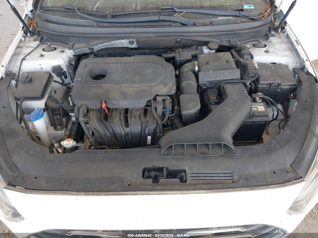 5NPE24AF0JH699919 Hyundai SONATA SE