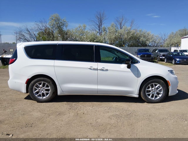 2024 Chrysler Pacifica Touring L მანქანა იყიდება აუქციონზე, vin: 2C4RC1BG2RR132629, აუქციონის ნომერი: 44898646