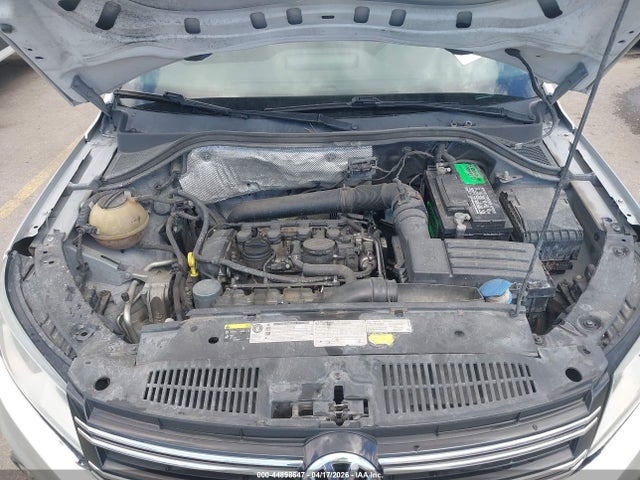 WVGAV3AXXEW506924 Volkswagen TIGUAN S