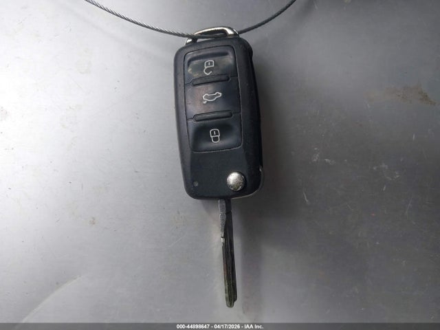 WVGAV3AXXEW506924 Volkswagen TIGUAN S