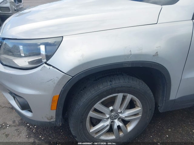 WVGAV3AXXEW506924 Volkswagen TIGUAN S
