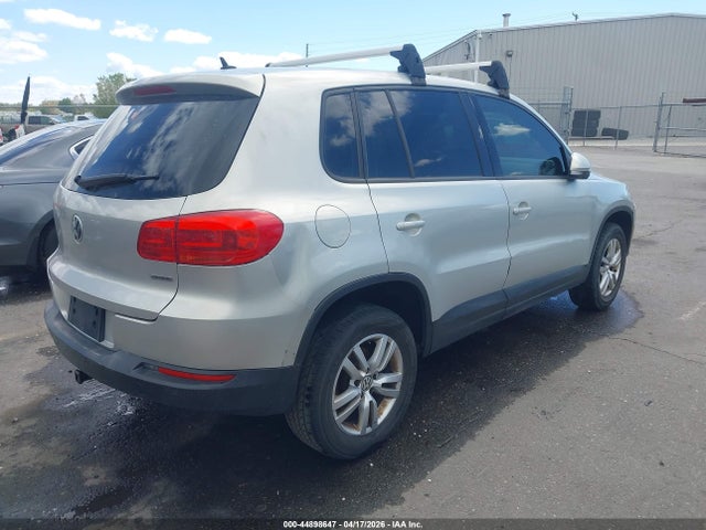 WVGAV3AXXEW506924 Volkswagen TIGUAN S