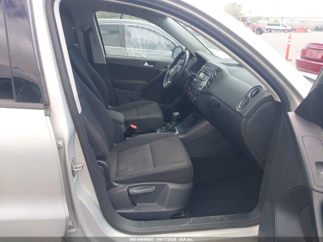 WVGAV3AXXEW506924 Volkswagen TIGUAN S