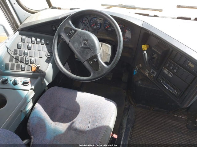Auction sale of the 2015 Ic Corporation 3000 Ce, vin: 4DRBUAAN2FB608835, lot number: 44898649