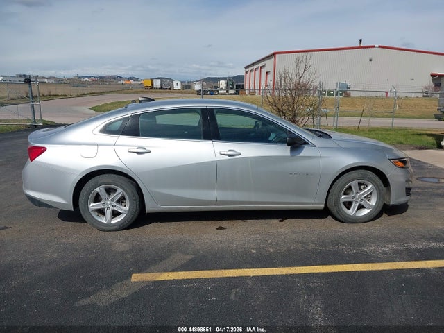 1G1ZC5ST0MF084528 Chevrolet Malibu Fwd 1fl