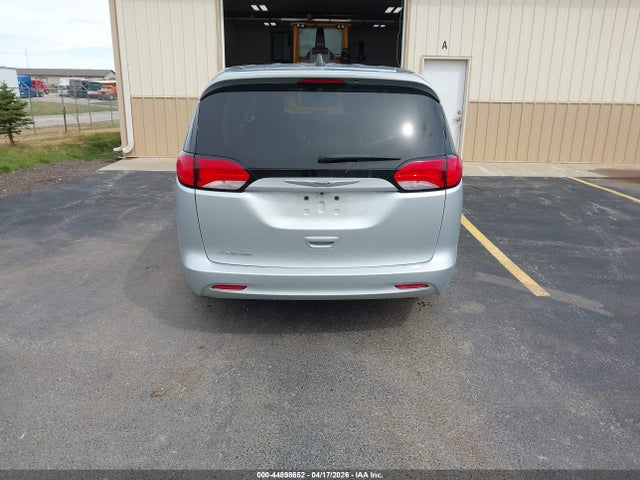 2022 Chrysler Voyager Lx მანქანა იყიდება აუქციონზე, vin: 2C4RC1CG9NR141529, აუქციონის ნომერი: 44898652