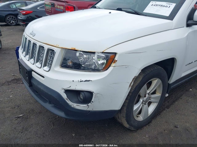 2017 Jeep Compass Latitude 4x4 მანქანა იყიდება აუქციონზე, vin: 1C4NJDEB8HD111789, აუქციონის ნომერი: 44898661