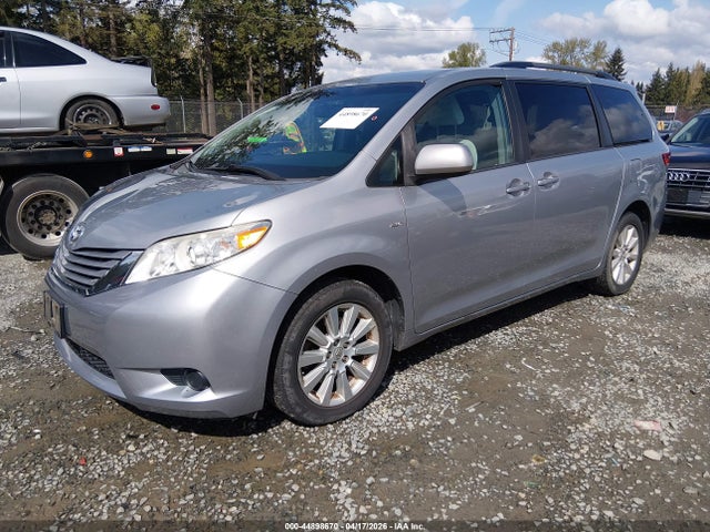 5TDJZ3DC5HS176759 Toyota Sienna Le 7 Passenger
