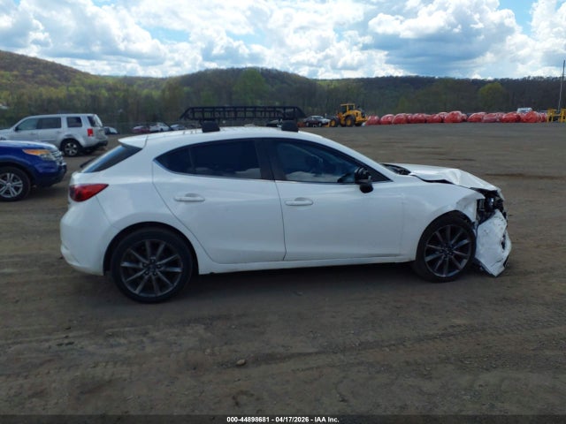 2018 Mazda Mazda3 Touring მანქანა იყიდება აუქციონზე, vin: 3MZBN1L32JM239454, აუქციონის ნომერი: 44898681
