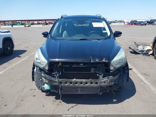 1FMCU9J98HUA26882 Ford Escape Titanium