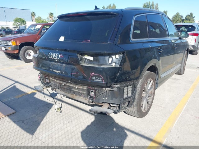 44898757 :رقم المزاد ، WA1LAAF70JD043049 vin ، 2018 Audi Q7 3.0t Premium مزاد بيع
