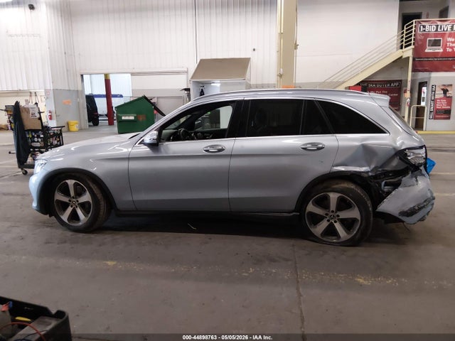 44898763 :رقم المزاد ، WDC0G4KB0HF249161 vin ، 2017 Mercedes-benz Glc 300 4matic مزاد بيع
