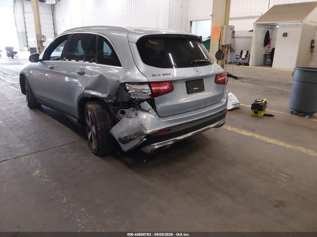 44898763 :رقم المزاد ، WDC0G4KB0HF249161 vin ، 2017 Mercedes-benz Glc 300 4matic مزاد بيع