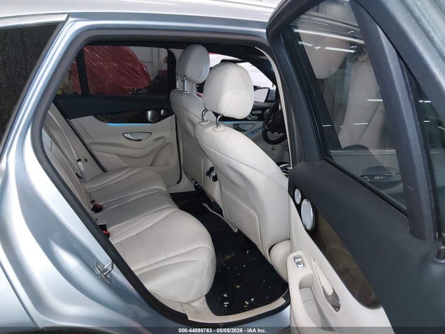 44898763 :رقم المزاد ، WDC0G4KB0HF249161 vin ، 2017 Mercedes-benz Glc 300 4matic مزاد بيع