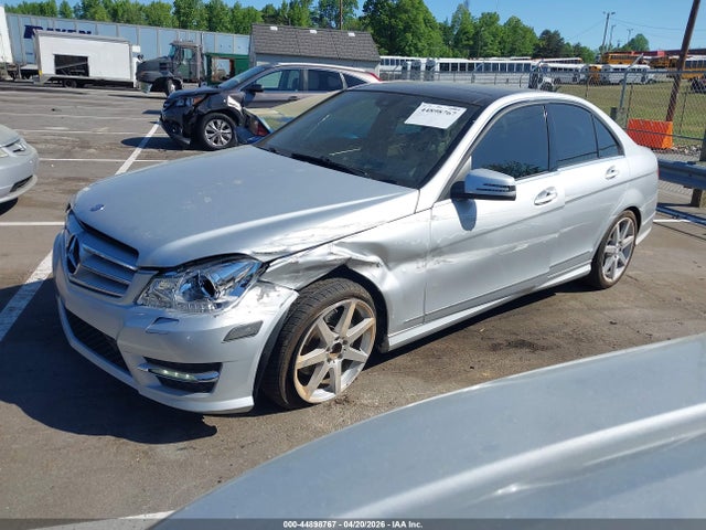 Продаж на аукціоні авто 2013 Mercedes-benz C 350 Sport, vin: WDDGF5HB6DR268459, номер лоту: 44898767