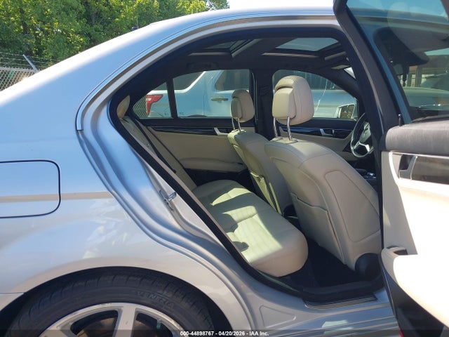 Продаж на аукціоні авто 2013 Mercedes-benz C 350 Sport, vin: WDDGF5HB6DR268459, номер лоту: 44898767