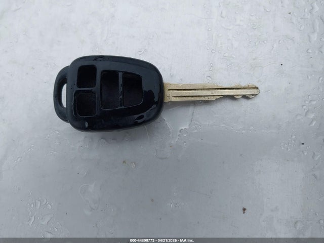 5YFBURHE6EP152461 Toyota Corolla Le Plus