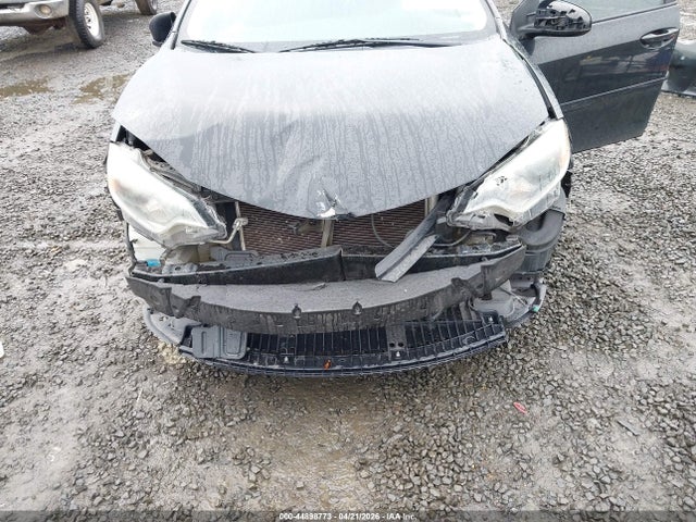 5YFBURHE6EP152461 Toyota Corolla Le Plus