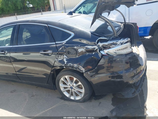 Продажа на аукционе авто 2019 Ford Fusion Hybrid Sel, vin: 3FA6P0MUXKR134347, номер лота: 44898783