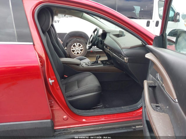 44898792 :رقم المزاد ، 3MVDMBDM1PM506778 vin ، 2023 Mazda Cx-30 2.5 S Premium مزاد بيع