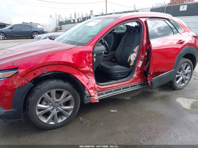 44898792 :رقم المزاد ، 3MVDMBDM1PM506778 vin ، 2023 Mazda Cx-30 2.5 S Premium مزاد بيع