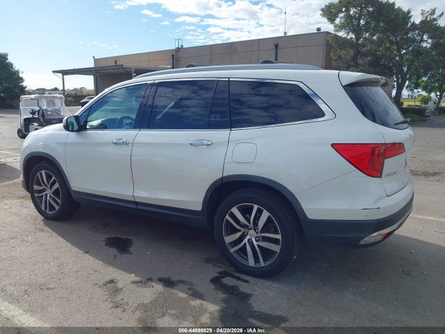 5FNYF6H98JB000483 Honda Pilot Touring