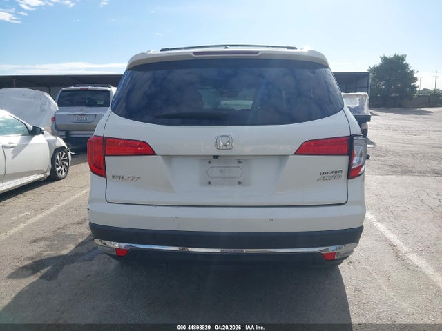 5FNYF6H98JB000483 Honda Pilot Touring