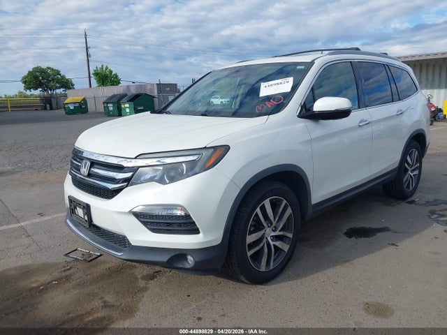 5FNYF6H98JB000483 Honda Pilot Touring